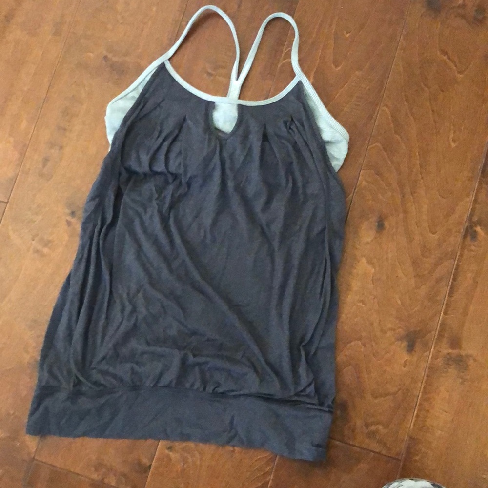 Lululemon 2 in 1 workout tank ✨